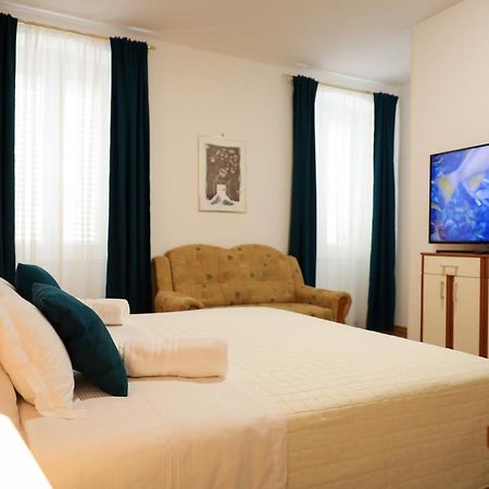 Rooms Goga Zadar Exteriör bild